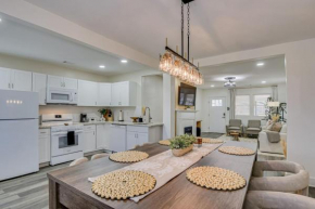 Organic Modern Apt 1mi to Masters with Pool Table